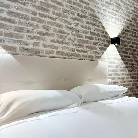 Apartment Arco De Descalzas