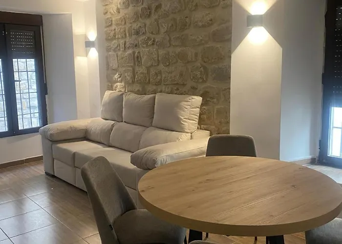 Arco De Descalzas * Úbeda